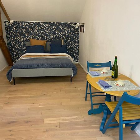 Chambre Double Avec Salle De Bains Privee Quintin Esterno foto